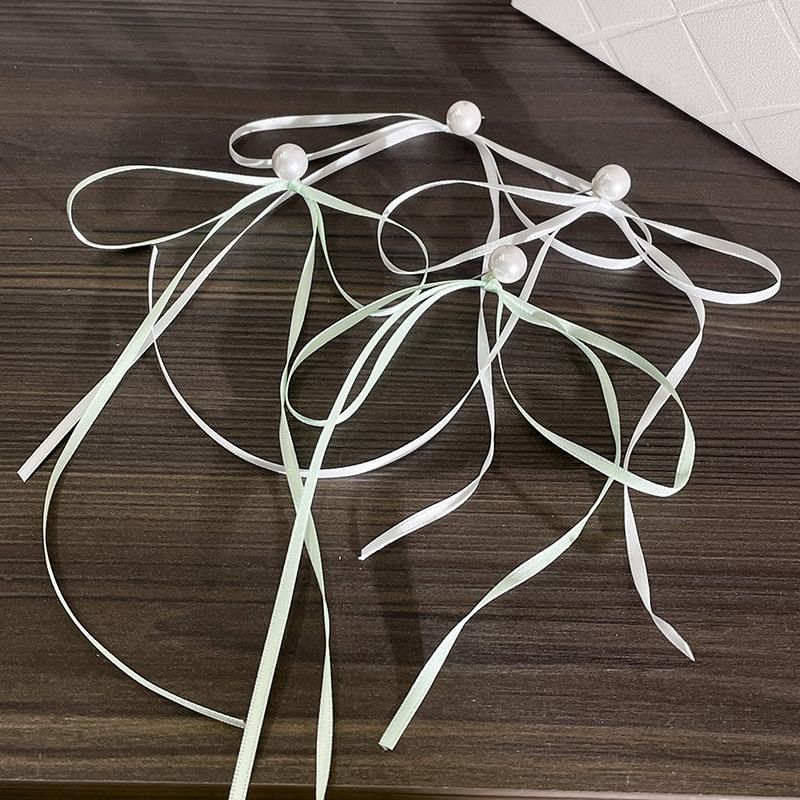 Pearl Bow Faux Earring