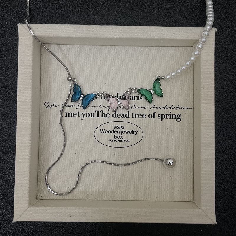 Rhinestone Butterfly Faux Pearl Necklace