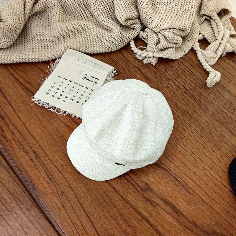 Metal Cap Newsboy Lettering