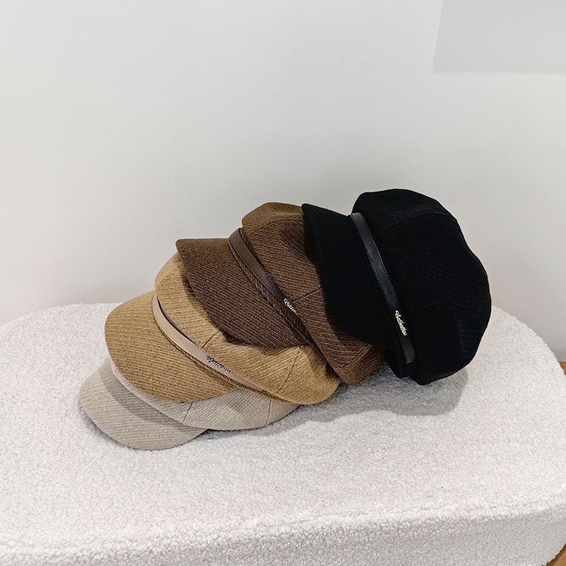 Belt Lettering Cap Newsboy