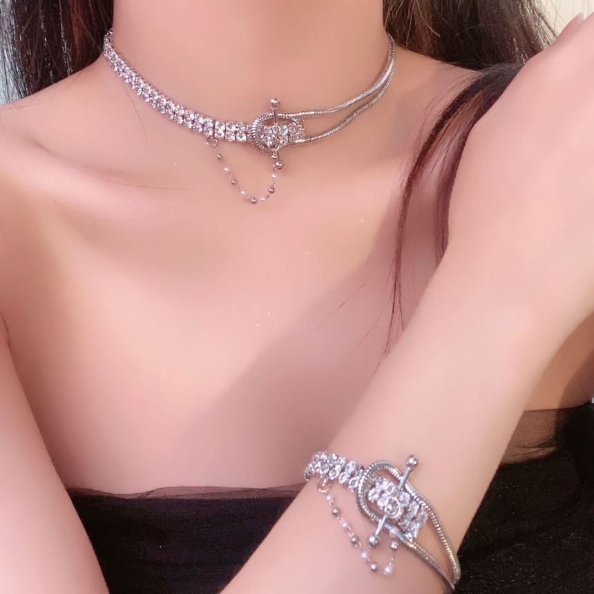 Faux Bracelet / Necklace Pearl