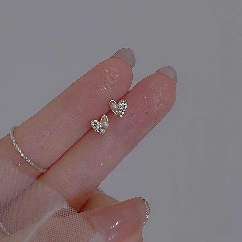 Heart Ear Stud Rhinestone
