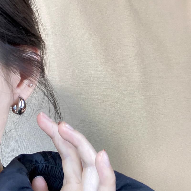 Earring Metallic Huggie