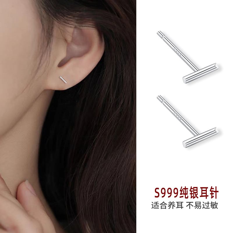 Ear Metallic Stud