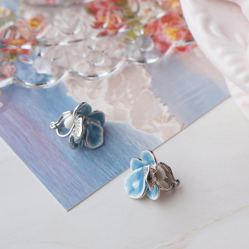 Orchid Clip / Earring On Stud Enamel