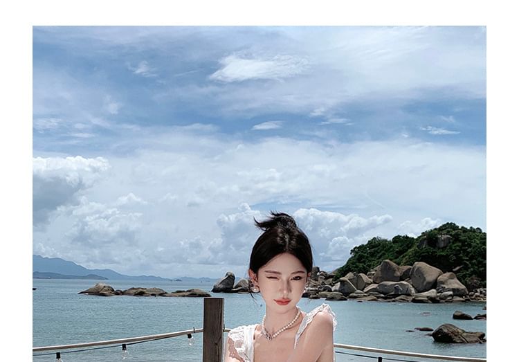 A-Line Open Sleeveless Lace Plain Maxi Trim Dress Back