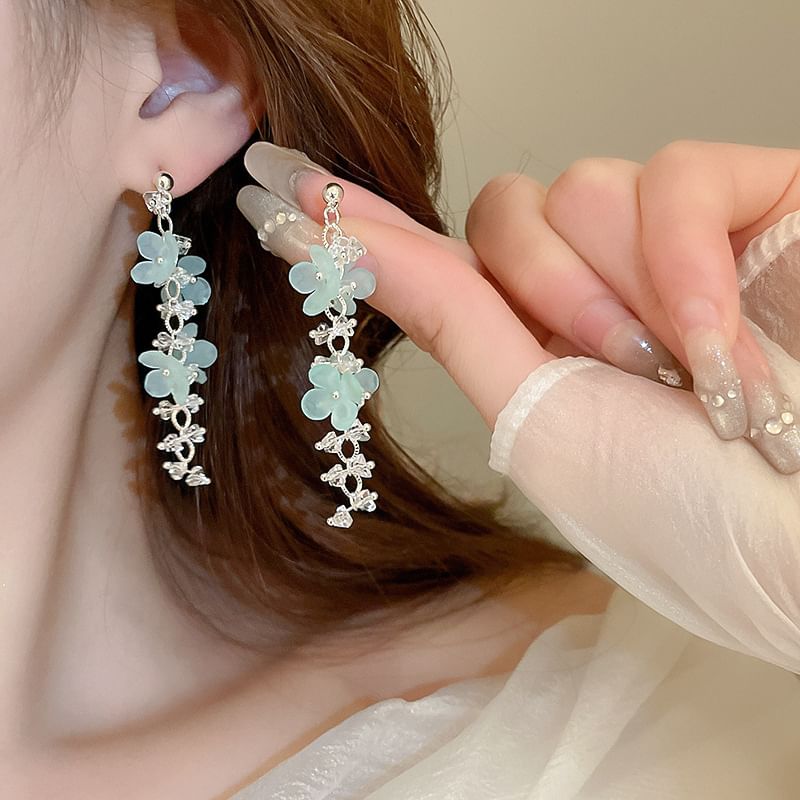 Floral Dangle Earring