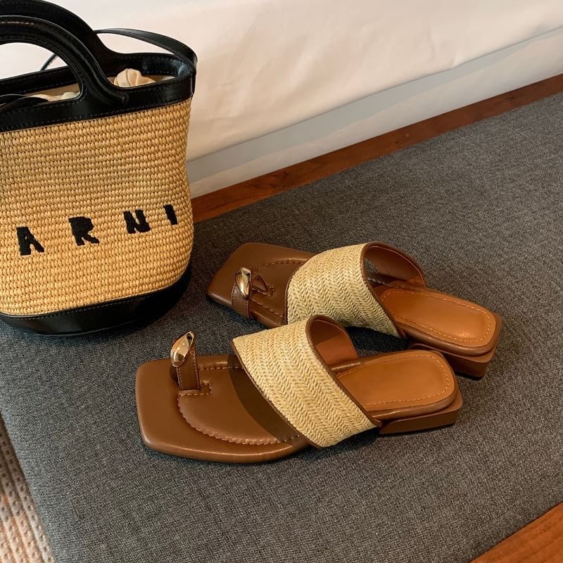 Straw Accent Toe Sandals Chunky Metal Heel Loop Square