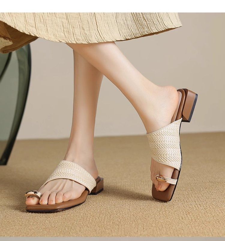 Straw Accent Toe Sandals Chunky Metal Heel Loop Square