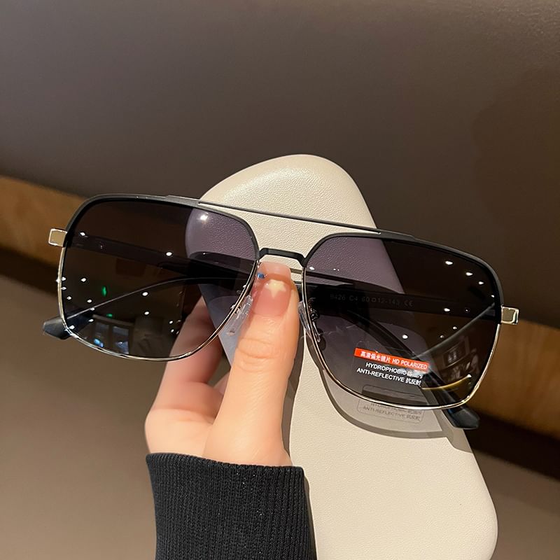 Square Frame Thin Sunglasses