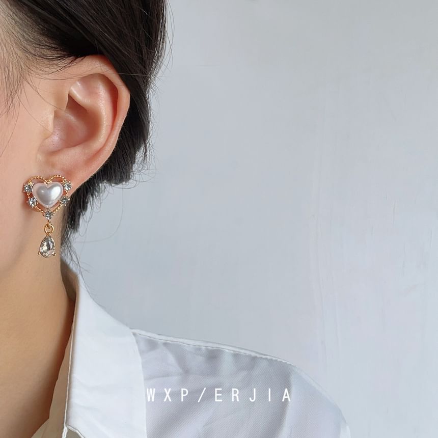 Rhinestone On Drop Pearl Heart Clip Earring Faux