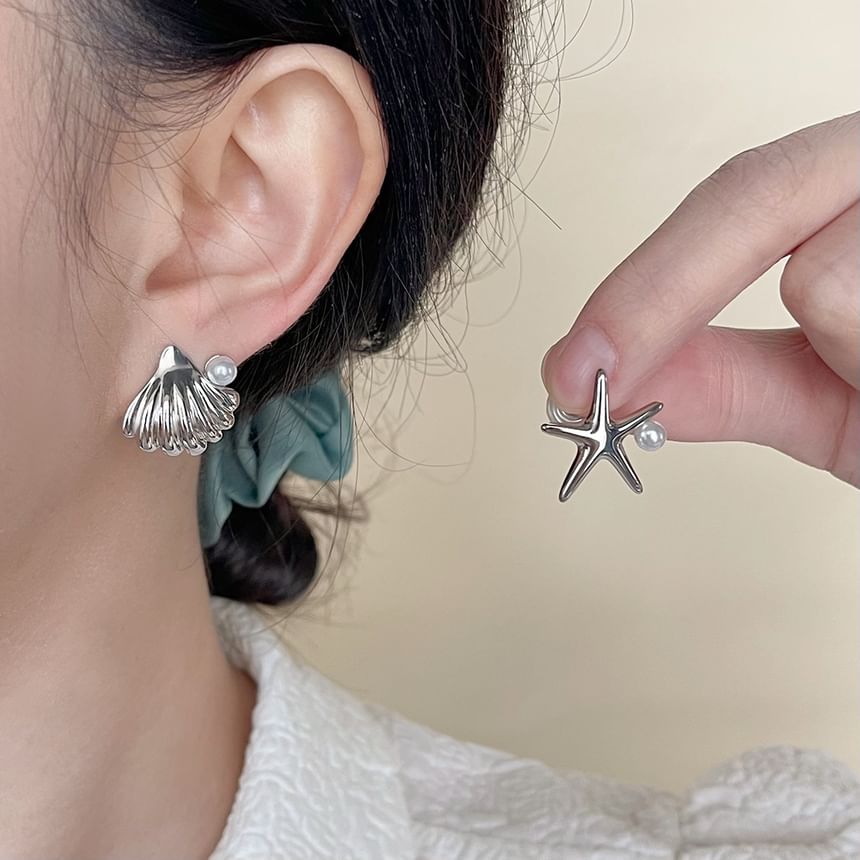 On Asymmetrical Starfish Earring Faux Clip Shell Pearl