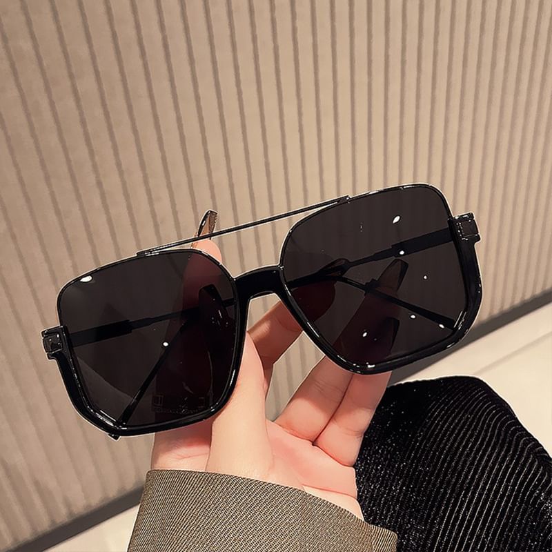 Square Oversized Frame Sunglasses