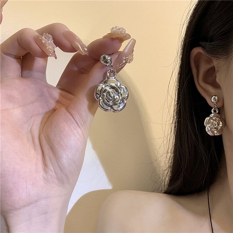 Earring / Floral Necklace Drop