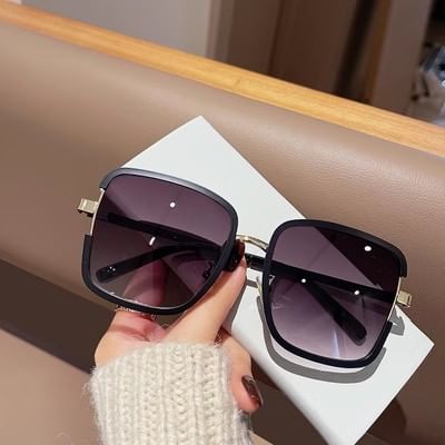 Sunglasses Oversized Square