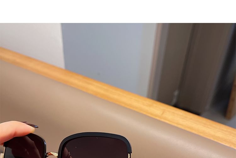 Sunglasses Oversized Square