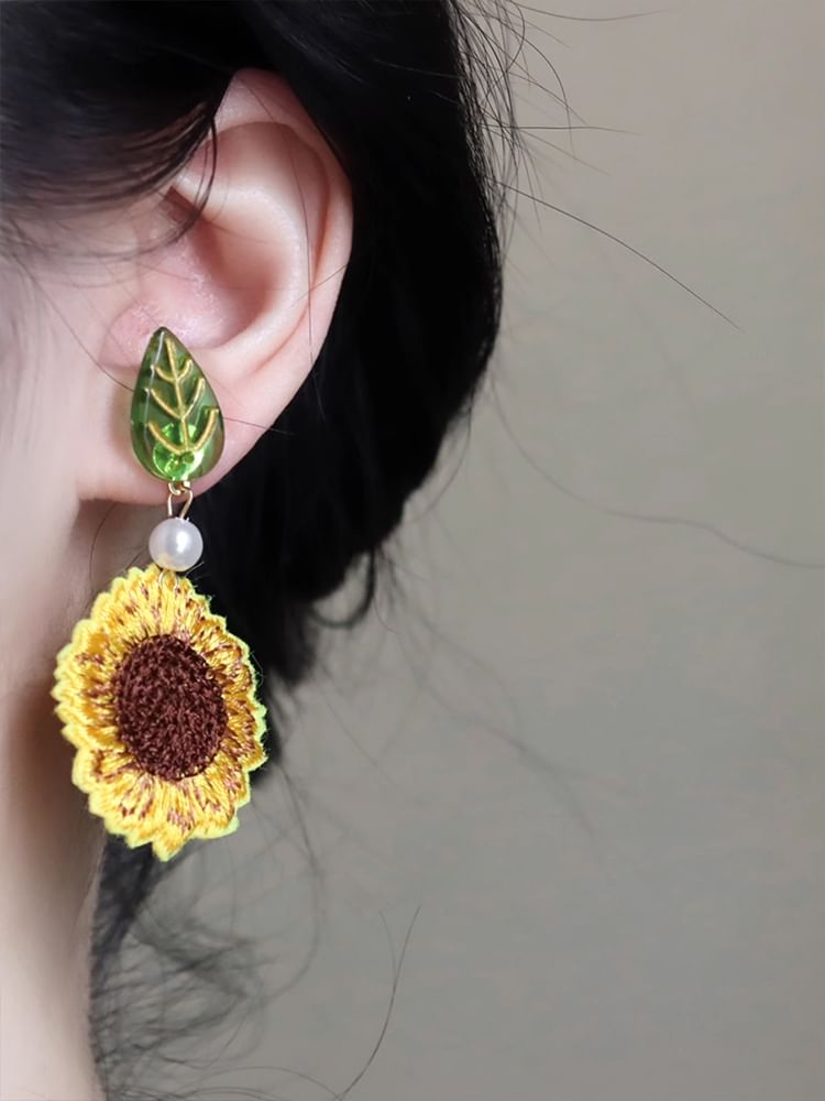 Crochet Earring Sunflower Clip-On / Drop