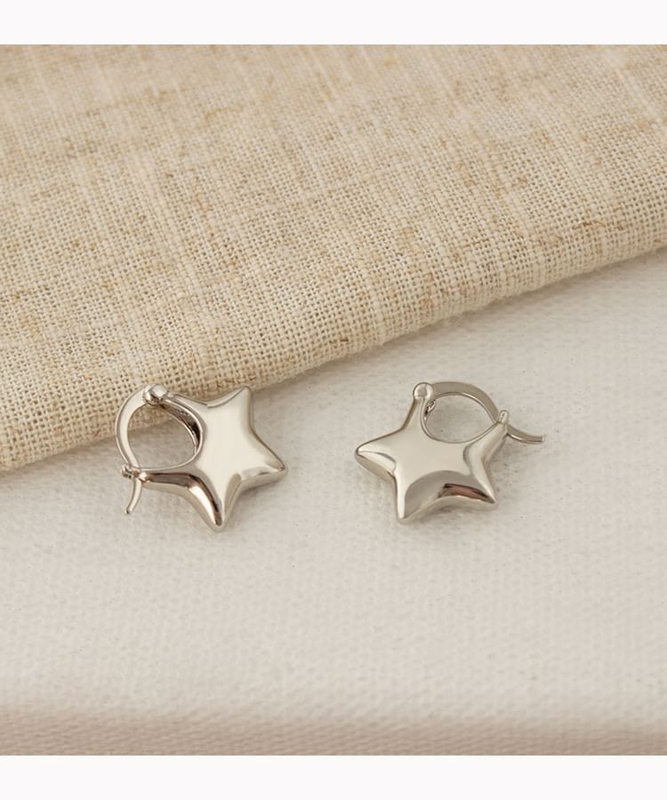 Huggie Clip-On Star / Earring