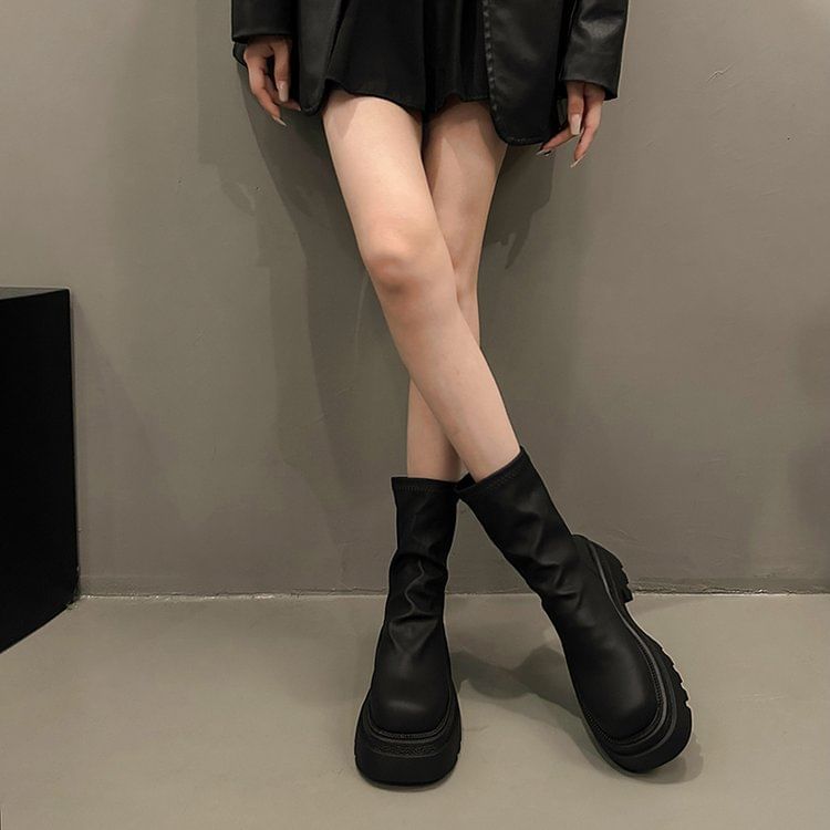 Plain Short Platform Boots Sock
