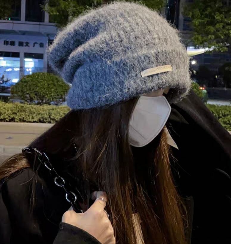 Beanie Fuzzy Plain Knit