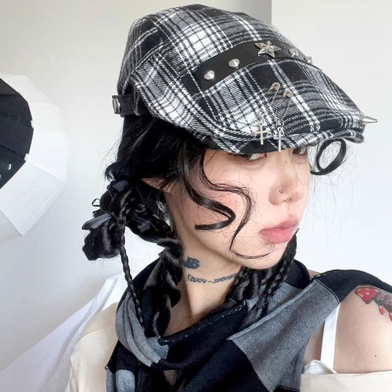 Pin Newsboy Accent Plaid Cap