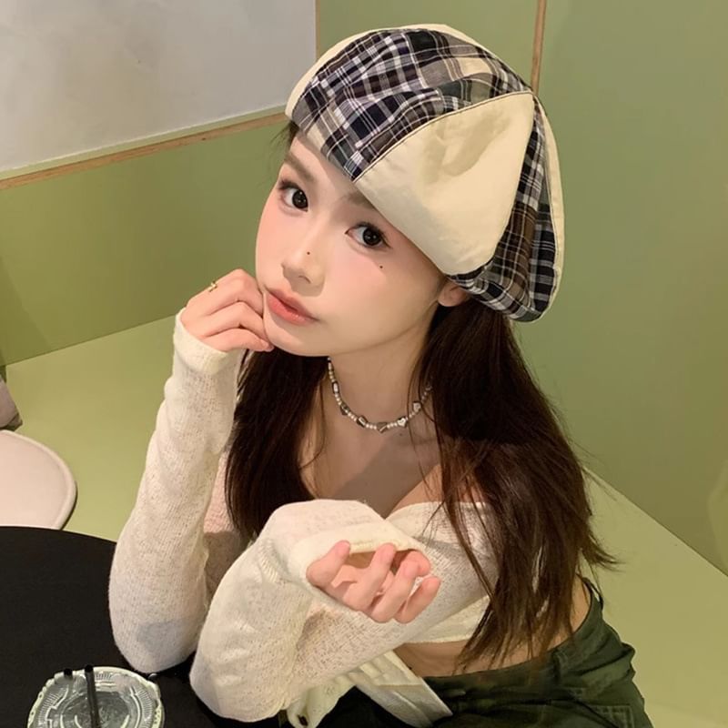 Beret Plaid Panel