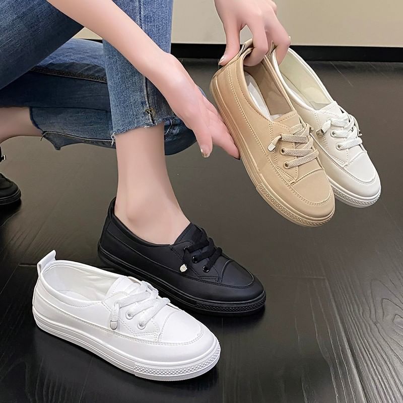 Plain Sneakers Slip-On