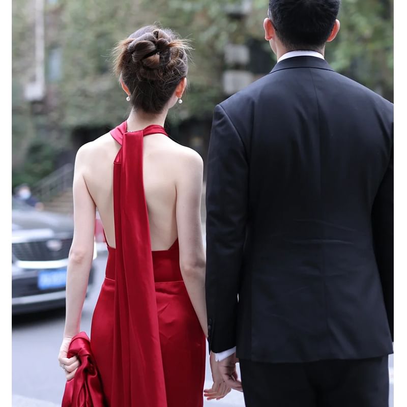 Plain Satin Sheath Gown Ruched Evening Halter