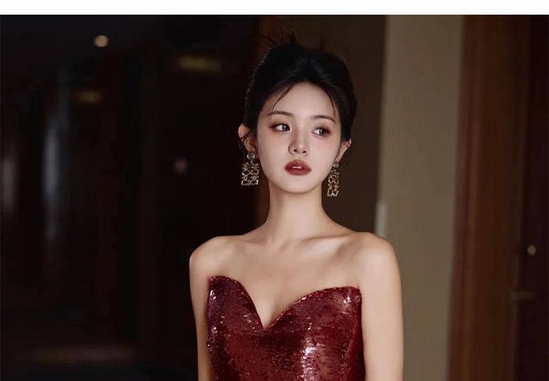 Sequin Flower Sheath Detail Panel Sweetheart Tube Mesh Neck Evening Gown