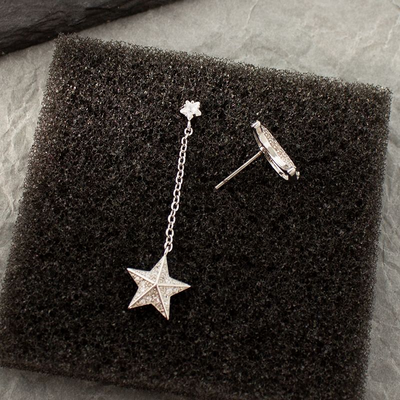 Dangle Star Alloy Asymmetrical Moon Earring