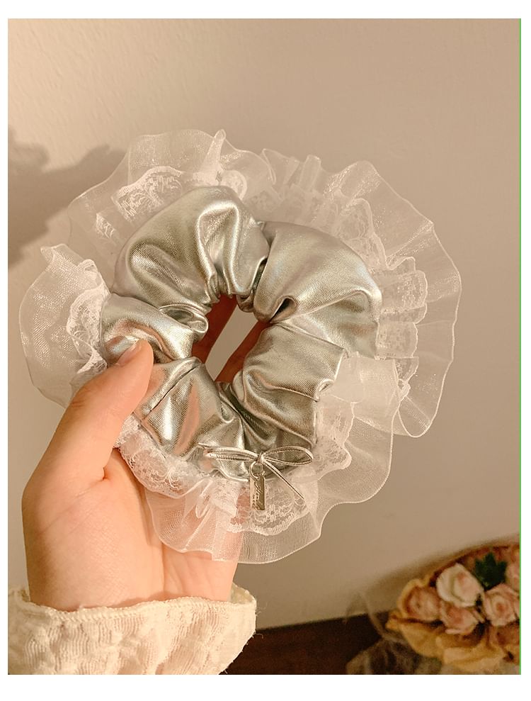 Scrunchie Trim Ruffle