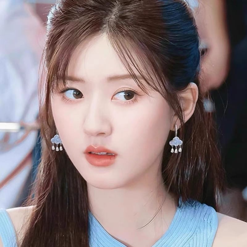 Huggie Rhinestone Drop Earring Cloud Fringed