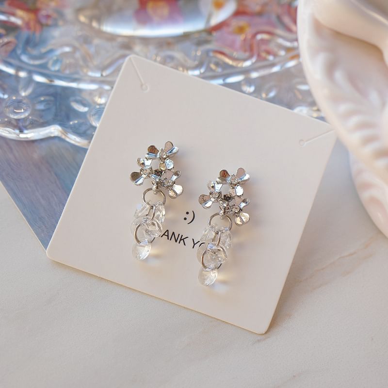 Faux Clip-On Crystal Earring Floral Rhinestone / Drop