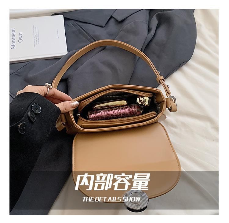 Two Straw Bag Tone Crossbody Flap