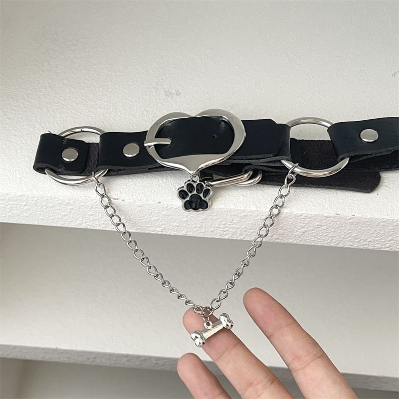 Faux Heart Choker Buckle Paw Leather