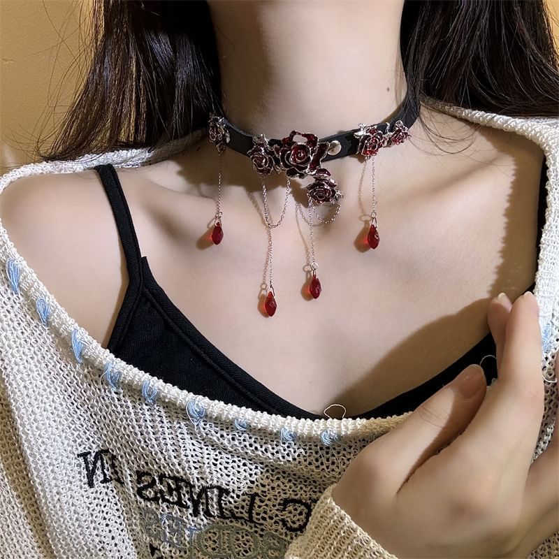 Faux Choker Rhinestone Leather