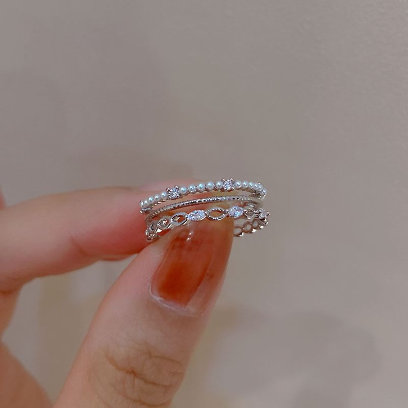 Rhinestone Ring Alloy (Various Designs)