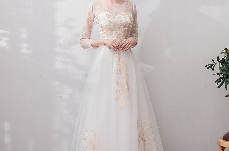 Gown Neck 3/4-Sleeve Wedding Mesh A-Line Scoop