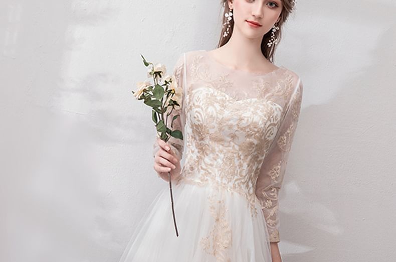 Gown Neck 3/4-Sleeve Wedding Mesh A-Line Scoop