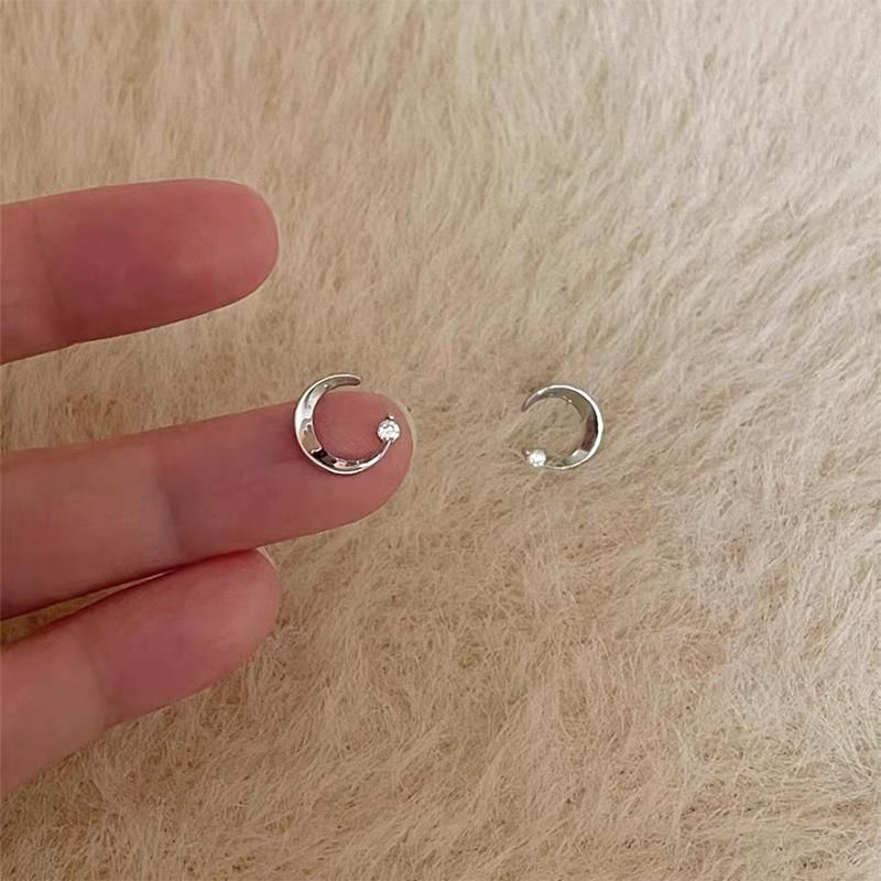 Stud Earring Rhinestone Moon Alloy