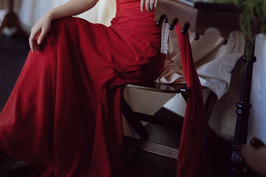 Neckline Strapless Gown Sheath Ruched Evening Plain