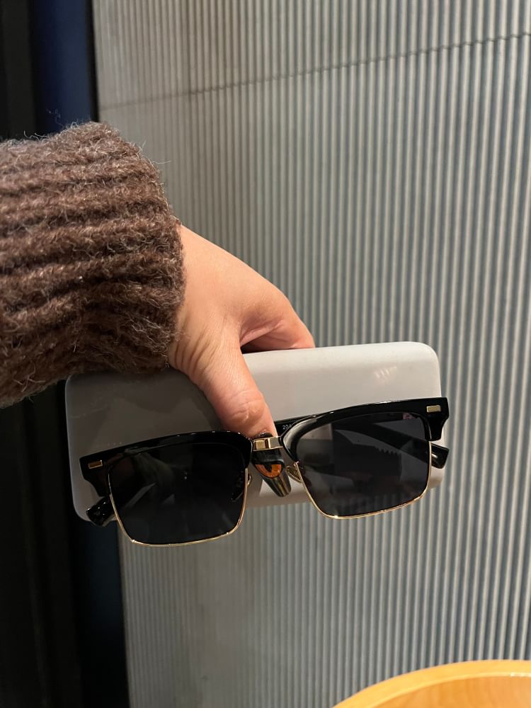 Vintage Frame Metal Sunglasses
