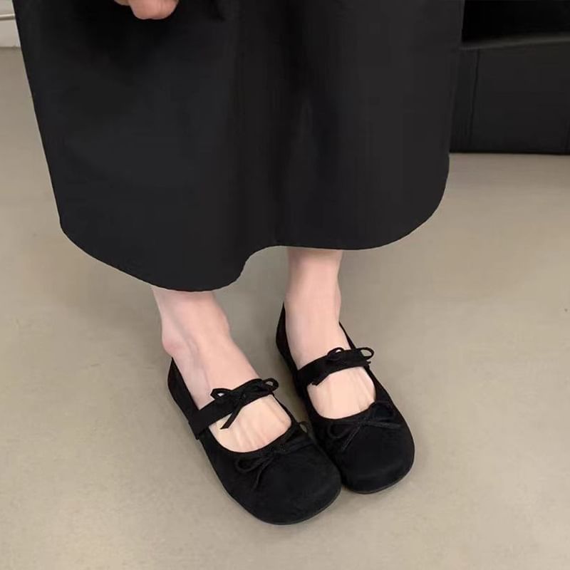 Mary Accent Plain Jane Bow Flats