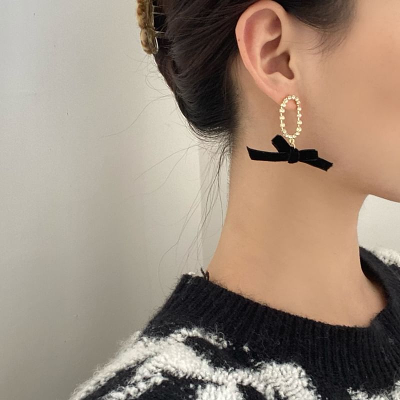 Earring / Dangle Clip Ribbon On