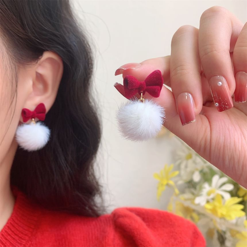 Drop Bow Earring Pom