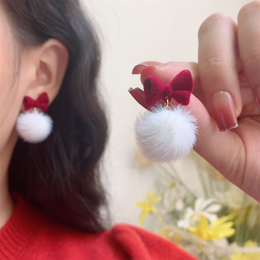 Drop Bow Earring Pom