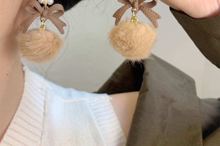 Clip-On Drop Earring Bow / Pearl Faux Pom