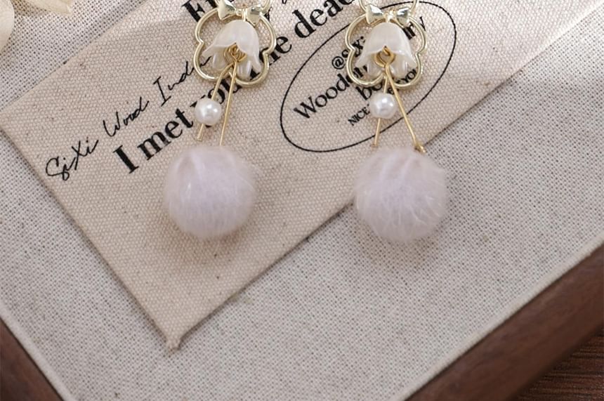 Clip-On Drop Earring Bow / Pearl Faux Pom