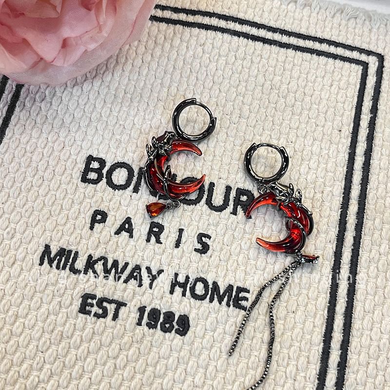 Moon-Shaped Drop Earring