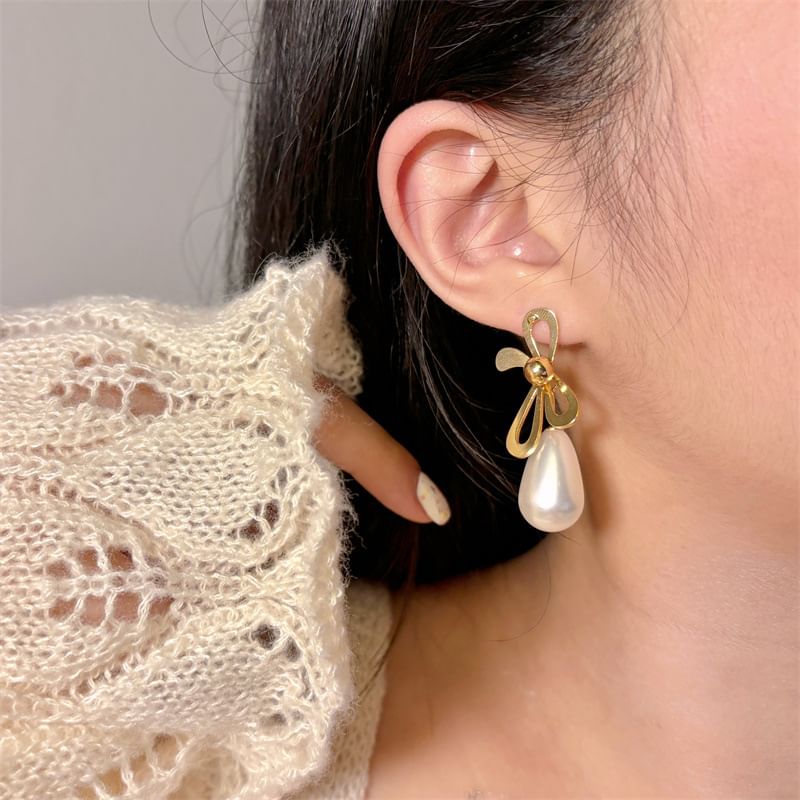 Pearl Earring Drop Bow Faux